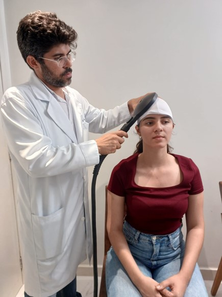 Estimulação magnética Transcraniana