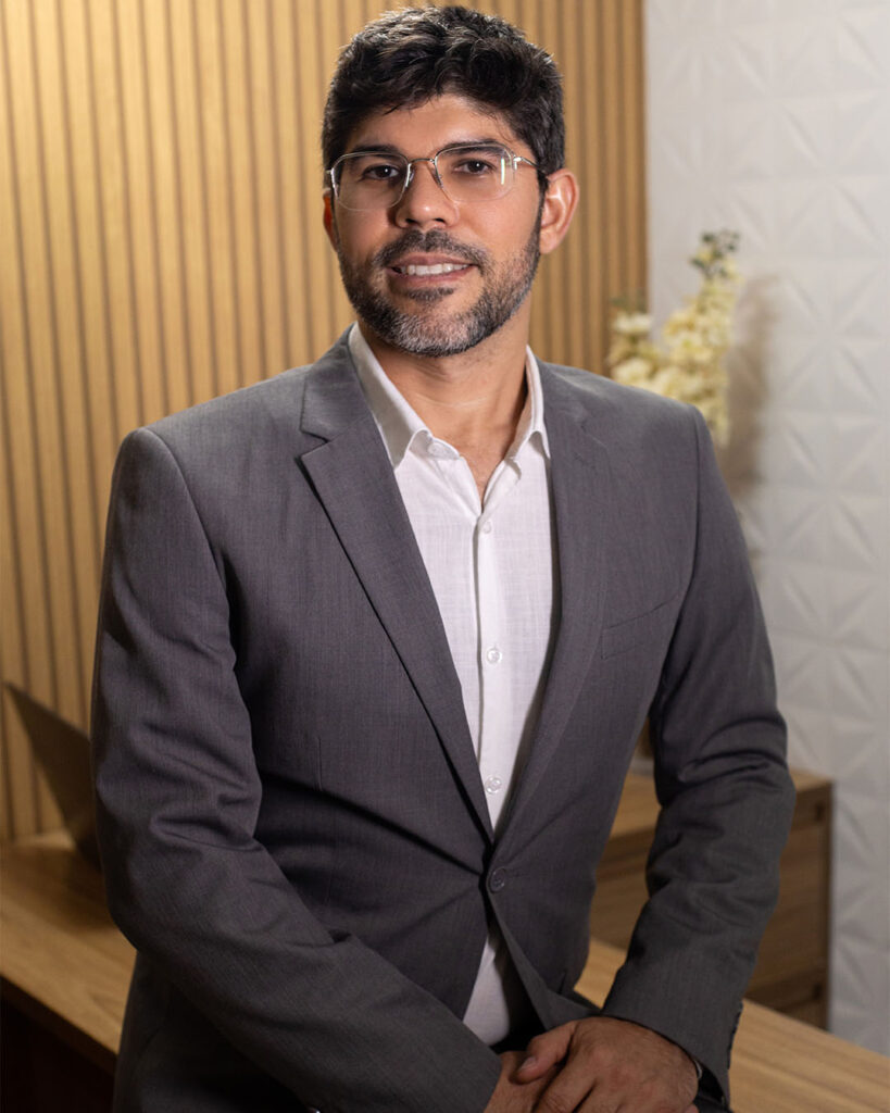 Dr Saliciano Lima